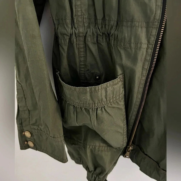 Express Womens Camouflage Jacket size S - Picture 6 of 11